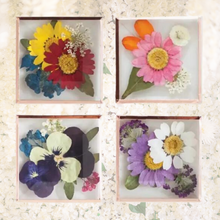 Load image into Gallery viewer, Beveled Glass Magnets - Made With Real Flowers
